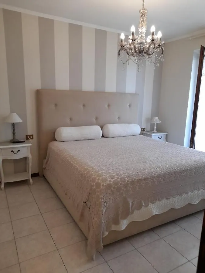 Fiorenza House Luisago 0*,  Italien