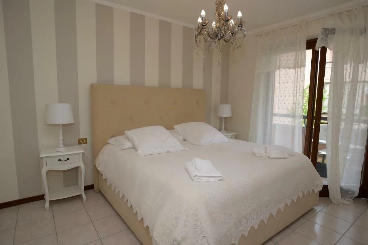 Fiorenza House Luisago 0*,