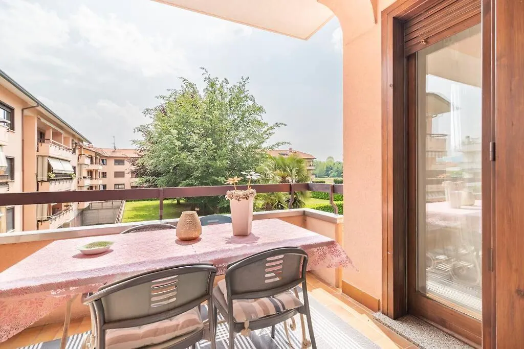 Apartment Fiorenza House Luisago