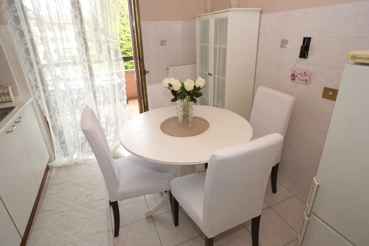 Apartment Fiorenza House Luisago