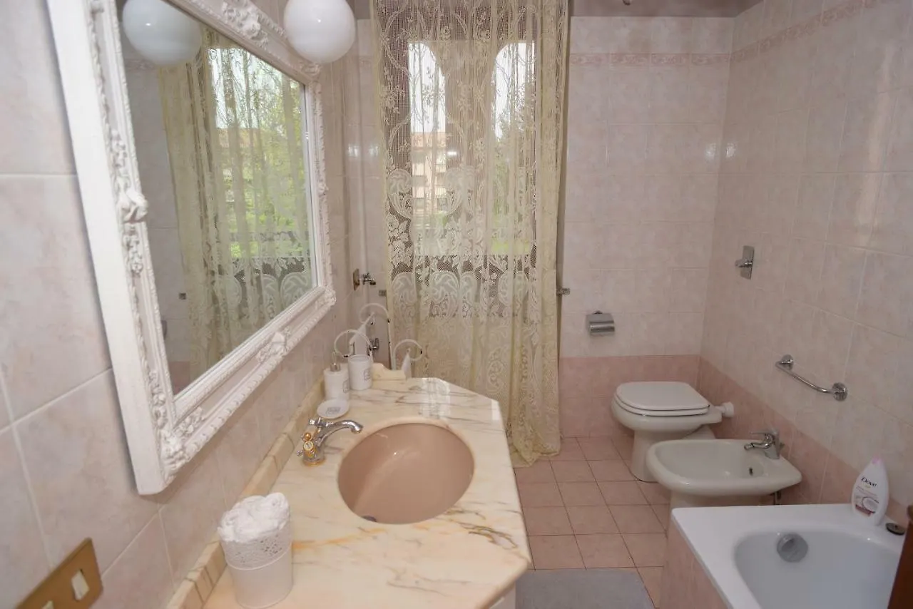 Fiorenza House Luisago Apartment